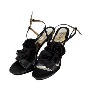Badgley Mischka Randee Black Satin Rose Pedal High Heels Pumps Shoes Size 9